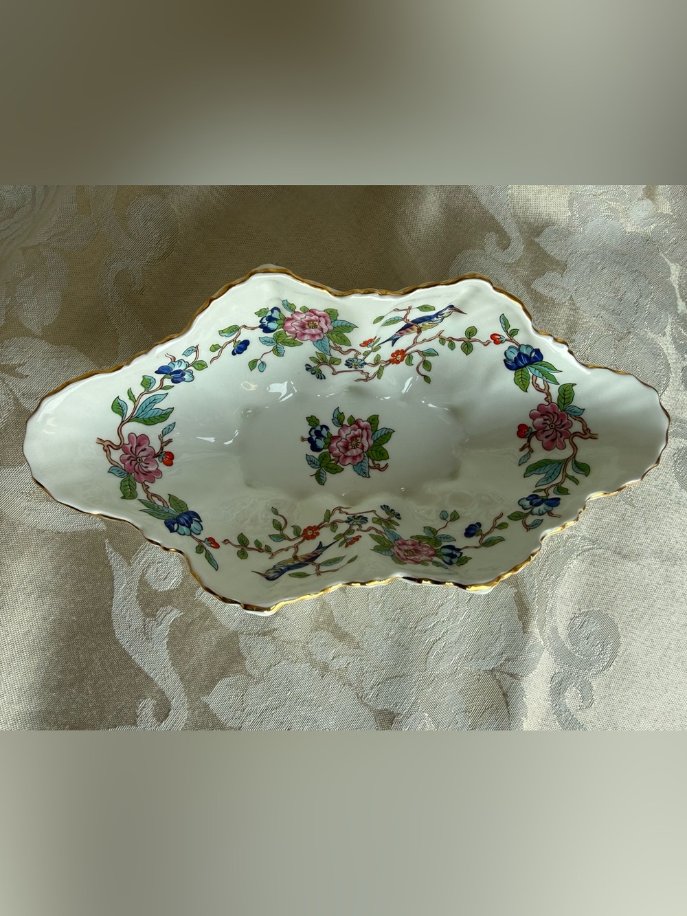 Aynsley Pembroke Bone China Footed Shell & Tassel Floral Bowl Gold England 8.5”